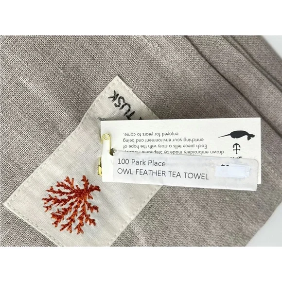 NWT Set Coral & Tusk Feather Embroidered Luxury Linen Kitchen Tea Towels - Picture 7 of 7